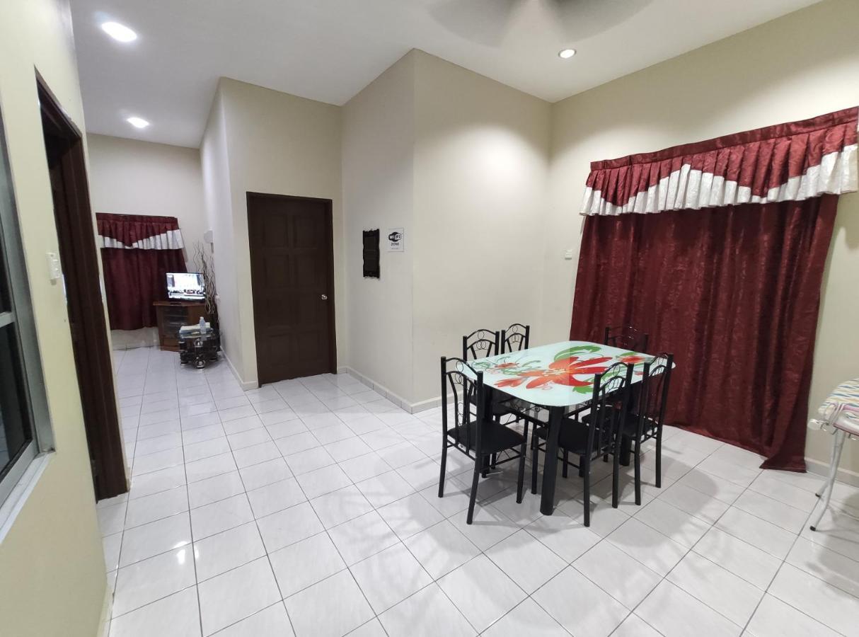 Homestay Selinsing Simpang Ampat Semanggol Buitenkant foto