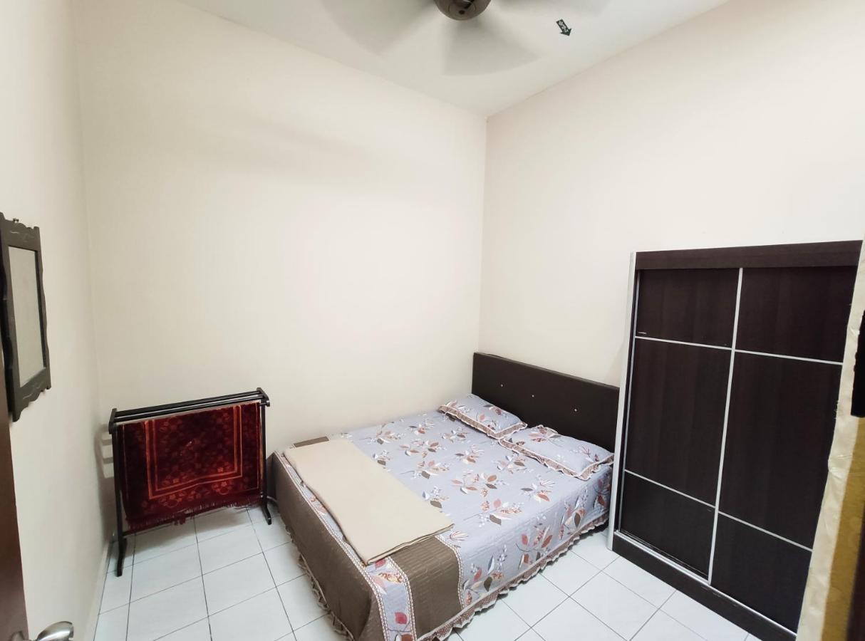 Homestay Selinsing Simpang Ampat Semanggol Buitenkant foto