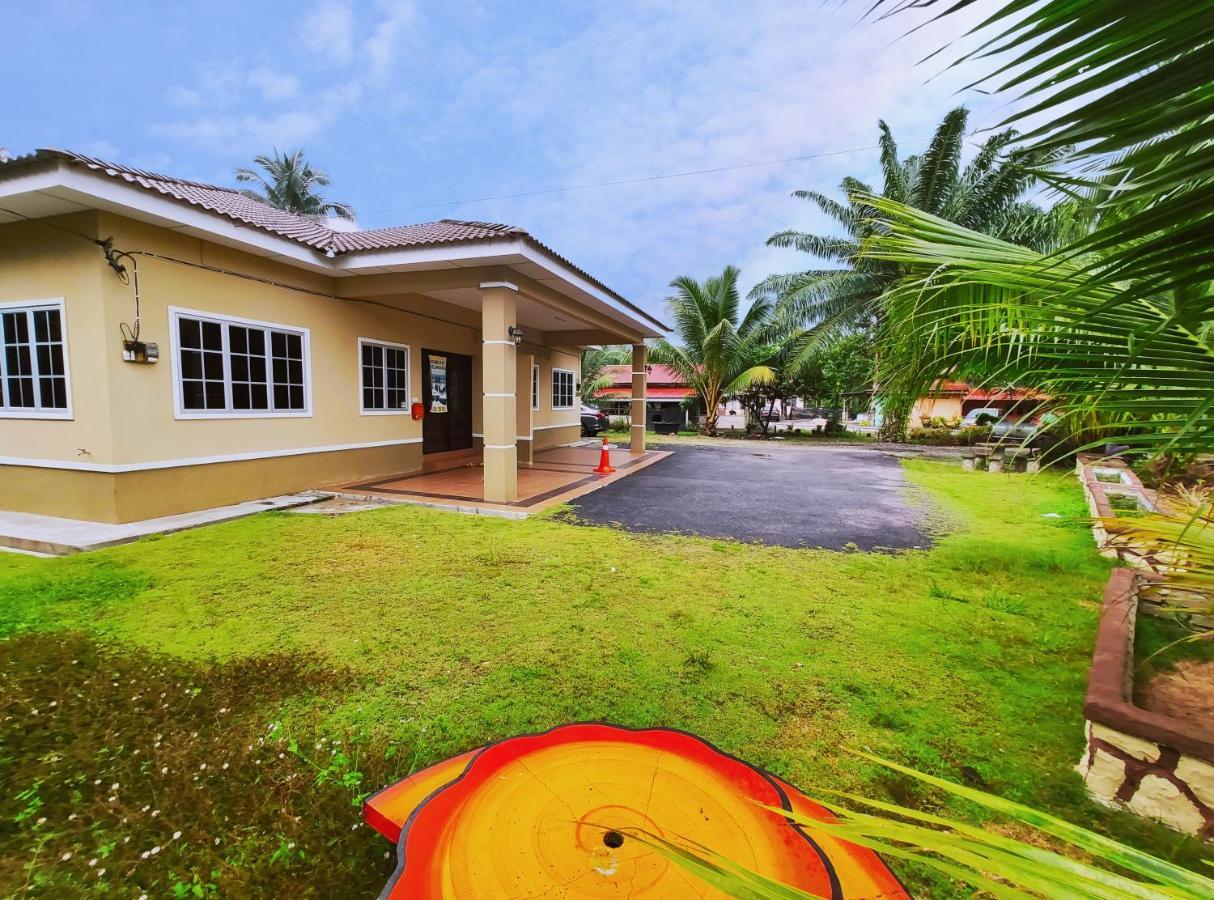 Homestay Selinsing Simpang Ampat Semanggol Buitenkant foto